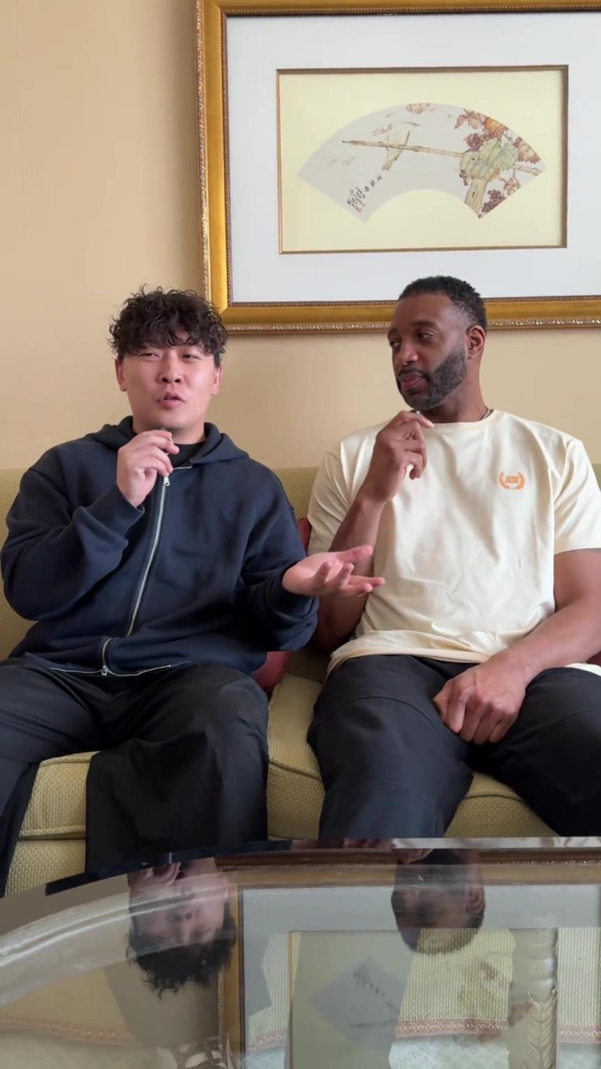 小伙子你真勇啊，在麥迪面前“那個(gè)，那個(gè)”的