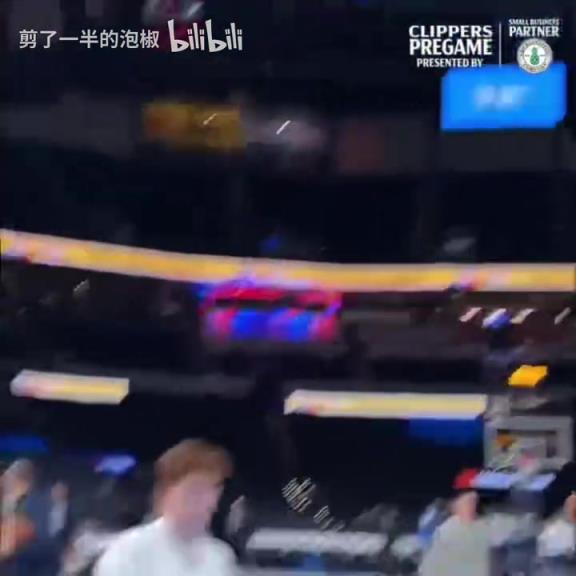 寶藏球員！你覺得小瓊斯能延續(xù)去年季后賽的亮眼表現(xiàn)嗎？